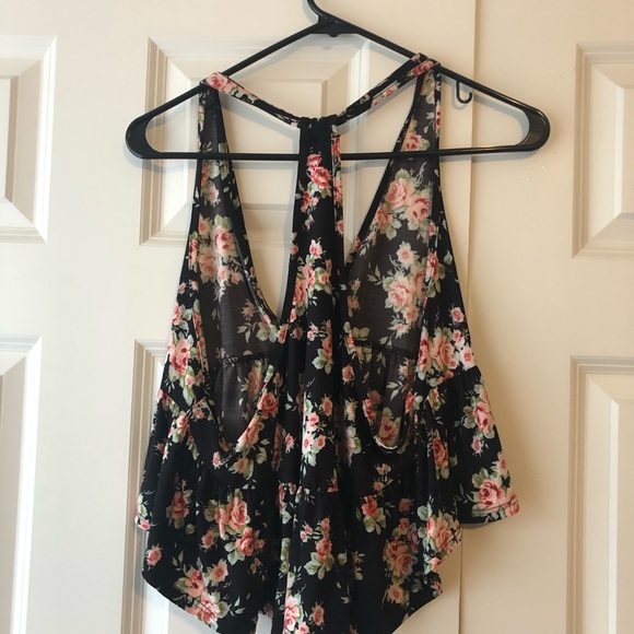 Floral tank - Picture 3 of 5